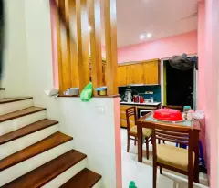 Bán nhà phố Đội Cấn Ba Đình 30m, 5 tầng giá 6,2 tỷ ( thương lượng )