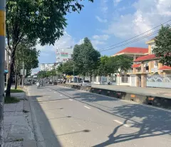 Bán nhà mặt tiền rộng 15x43m, đường Lê Thị Riêng, Quận 12 - Giá chỉ 38 tỷ