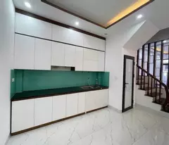 Cần bán nhà 4.5 tầng, đã đầy đủ nội thất, diện tích 37m, ô tô cách 20m giá 4.5 tỷ