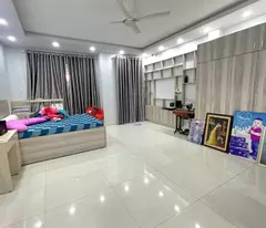 MẶT TIỀN KHU VIP TÊN LỬA, VỊ TRÍ ĐẮC ĐỊA,  KD SẦM UẤT - 5MX18M - 4 TẦNG KIÊN CỐ