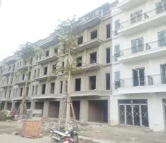 BÁN NHÀ LIỀN KỀ _DT 80M _ XÂY 5T _MT5M _ ĐƯỜNG 12M _  Giá 91Tr
