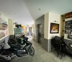 +Siêu Hiếm, Vị Trí Vàng Ngay Vòng Xoay Phù Đổng-Nguyễn Trãi Hầm+5Lầu thang máy 25Tỷ TL