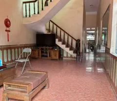 Bán nhà hai tầng tổ 5, TT Quang Minh, Mê Linh, HN. Chỉ việc xách vali về ở. DT 180m, giá 9,2 tỷ.