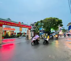 Chính chủ bán Định Công Thượng ngõ 11 Phân Lô Quân Đội. 51m . 6 Tầng , mặt tiền 4m. 8 Phòng ngủ.