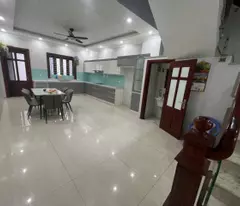 BÁN NHÀ ĐẸP -PHÂN LÔ - Ô TÔ TRÁNH - 2 MẶT THOÁNG - NGỌC THUỴ 45M 6 TẦNG NHỈNH 7 TỶ

LH: E Thuỷ