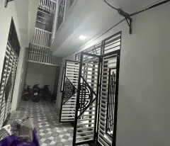 Nhà đẹp giá tốt mặt tiền 5m rộng rãi 5 tầng xây mới
cách đường quốc lộ 15m đi vào 
Ngay mặt phố