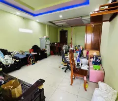 Ngộp bank đuối đừ 11 tỷ, Bank định giá 16 tỷ, nhà mặt tiền 30m, hoàn công 4 tầng Lê Văn Việt.