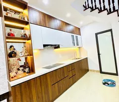 SIÊU RẺ-HIẾM-MỚI XD-NGÕ 79 CẦU GIẤY Ô TÔ- CHỢ-TIỆN ÍCH ĐỈNH35M2-5T- GIÁ 6 TỶ HƠN