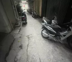 Ông anh cần tiền bán gấp nhà c4
 82,5m2  kv an trạch cát linh
 nhà cách 15 đi ra mặt phố