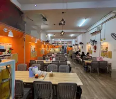 Cho thuê mặt bằng khu phố du lich, mặt tiền Tô Hiến Thành ( đầu nằm sau nhận mặt bằng )