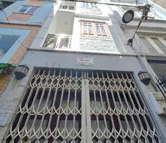 Bán nhà chính chủ quận 10 ngay ngã tư cao thắng . nhà đẹp vào ở ngay . 26m2