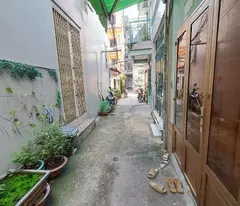 Bán nhà chính chủ quận 10 ngay ngã tư cao thắng . nhà đẹp vào ở ngay . 26m2