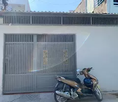 NHÀ NGAY SÂN BANH TÂN XUÂN - HẺM XE TẢI - 79M2 -  Giá chỉ 3,7 tỷ