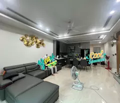 BÁN NHÀ CẦU GIẤY 46M CÁCH 1 NHÀ RA Ô TÔ TRÁNH NHAU, HÀNG XÓM GIÁO SƯ. GIÁ 8,8 TỶ