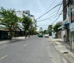 BÁN NHÀ CẤP 4 CÓ 2 MẶT THOÁNG ( ĐƯỜNG CHÍNH TRẦN NGUYÊN HÃN 12M NHA TRANG