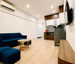 Bán gấp tập thể Nguyễn Chí Thanh, Đống Đa,  tầng 3, full nội thất, 2 ngủ, ô tô đỗ chân cầu thang