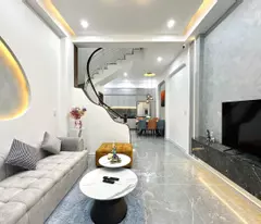 +1 Bán nhà NGÃ TƯ HÀNG XANH, 47m2, 4 tầng ,4PN , nở hậu, Hoàn công