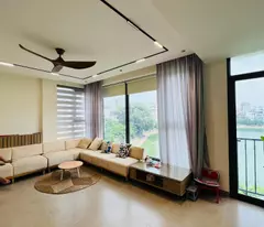 Bán nhà mặt hồ Linh Quang, Đống Đa 40m, 7 tầng, mt 7m. Giá: 23.2 tỷ