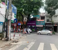 CẦN BÁN GẤP NHÀ CẢM HỘI - LÒ ĐÚC 
DT- 45m2 , MT 9m , 4T . OTO ĐỖ VÀI BƯỚC CHÂN . KDOANH SẦM UẤT .