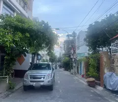 🌈 Nhà 3 tầng mặt tiền đường Định Cư, giá 5,4 tỷ. Tp Nha Trang