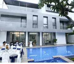 Biệt thự đẹp như tranh kế bên trường BIS Nguyễn Văn Hưởng, DT 10x21 CN 220m2, giá tốt LH 0943769368