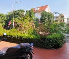 Bán gấp biệt thự 3 tầng, thiết kế hiện đại tại phường Trần Hưng Đạo.Dt=180m2, Mt=10m, giá chỉ 19 tỷ