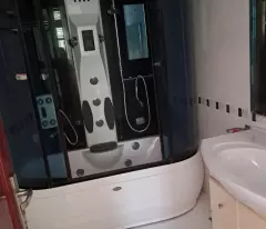 Bán gấp biệt thự 3 tầng, thiết kế hiện đại tại phường Trần Hưng Đạo.Dt=180m2, Mt=10m, giá chỉ 19 tỷ