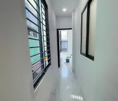Q8 MẶT TIỀN LÔ GÓC NGAY CẦU NGUYỄN VĂN CỪ 4 TẦNG 6PN QUA Q1 1 PHÚT 12.xT