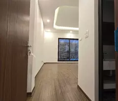 NHÀ ĐẸP NGUYỄN VĂN CỪ , OTO ĐỖ CỔNG , BÃI GỬI XE OTO GẦN NHÀ , TIỆN ÍCH BAO QUANH