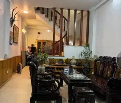 BÁN NHÀ 6T XUÂN THỦY, DT 42M2, KIA MORNING ĐỖ CỬA, GẦN PHỐ, KINH DOANH/Ở, CHỈ 10.6 TỶ
