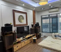 BÁN NHÀ 6T ĐH NGOẠI NGỮ, DT 42M2, KIA MORNING ĐỖ CỬA, GẦN PHỐ, KINH DOANH/Ở, CHỈ 10.6 TỶ