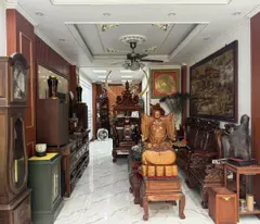 BÁN NHÀ 6T ĐH NGOẠI NGỮ, DT 42M2, KIA MORNING ĐỖ CỬA, GẦN PHỐ, KINH DOANH/Ở, CHỈ 10.6 TỶ