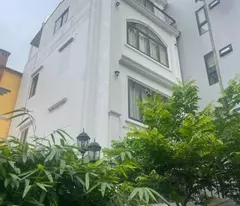 Cần bán biệt thự Âu Cơ - Tây Hồ giá hấp dẫn