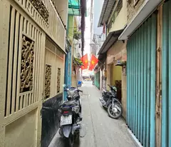 Sát mặt tiền Tôn Đản Q 4
Ngang 8 dài 9.1 m
Giá 51 TRIỆU  m