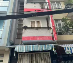 Nhà bán chính chủ , nhà đang cho ố sinh viên thuê giá 18.000.000/tháng . Chỉ tiếp người thiện chí
