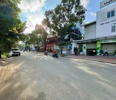 Bán toà nhà siêu hiếm tại đường Song Hành Q. 2 ngang rất lớn 10m dài 20m v, hầm 3 lầu