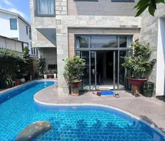 Bán biệt thự thiết kế hiện đại - An Phú Tp Thủ Đức. DT 300m2. Giá 70 tỷ TL.
