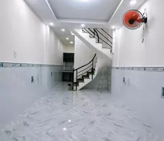 XE HƠI NGAY NHÀ SÁT MẶT TIỀN VĨNH HỘI
DIỆN TÍCH 44 M2 CÓ 3 TỶ X LỘC TẾT GIẢM 200 TRIỆU
