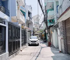 BÁN NHÀ 2 TẦNG - LÔ GÓC 2 MẶT TIỀN - NGAY TRUNG TÂM Q.7 - HẺM XE HƠI - 76M2 - 6,6 TỶ
