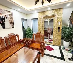 Bán nhà 6 tầng, thang máy, Trương định, Hai Bà Trưng, 6.3 tỷ, sổ đỏ