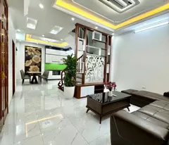 Ô TÔ VÀO NHÀ - KINH DOANH - CHO THUÊ - THANG MÁY- NHÀ MỚI - TRUNG TÂM