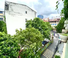 Nhà phố Hoàng Quốc Việt, phân lô 2 thoáng 55m² MT Khủng vỉa hè oto KD 18tỷ5