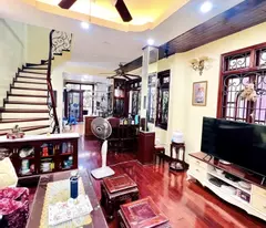 Nhà 5 tầng 3 mặt ngõ Trần quốc Hoàn Cầu Giấy