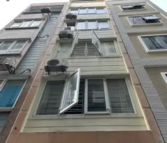 Bán nhà 5 tầng 36/37m2 TRần Quốc Hoàn Cầu Giấy