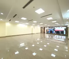 Bán Tòa Văn Phòng 9 Tầng Mặt Phố Hoàng Ngân. Đang cho thuê 300tr/th. Giá 120 TỶ