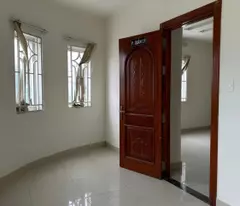 Cần bán Toà nhà Văn Phòng Cty. 6 Tầng, Mặt tiền đường Nguyễn Duy Trinh, giá 24,5 tỷ