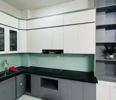 Bán gấp nhà Bạch Mai . DT 35m2 , MT 4,1m. Cách mặt phố trăm m. Giá chỉ 5,25tỷ