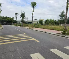 Bán đất dịch vụ tổ 5, thị trấn Quang Minh, Mê Linh, HN. Tặng nhà cấp 4. DT 86m. Giá 5,1 tỷ.