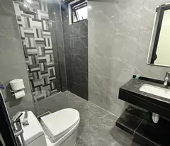 Bán siêu phẩm nhà 8 tầng thang máy long lanh ô tô dừng đỗ ngày đêm hoàng mai