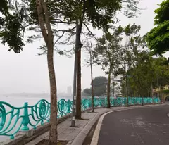 Bán nhà Lạc Long Quân, ngõ Ô Tô nhỏ, 100m đường lớn ,gần Hồ Tây 35m2 3 tầng 7,6 tỷ